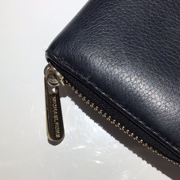 Michael Kors black leather wallet - Picture 3 of 7